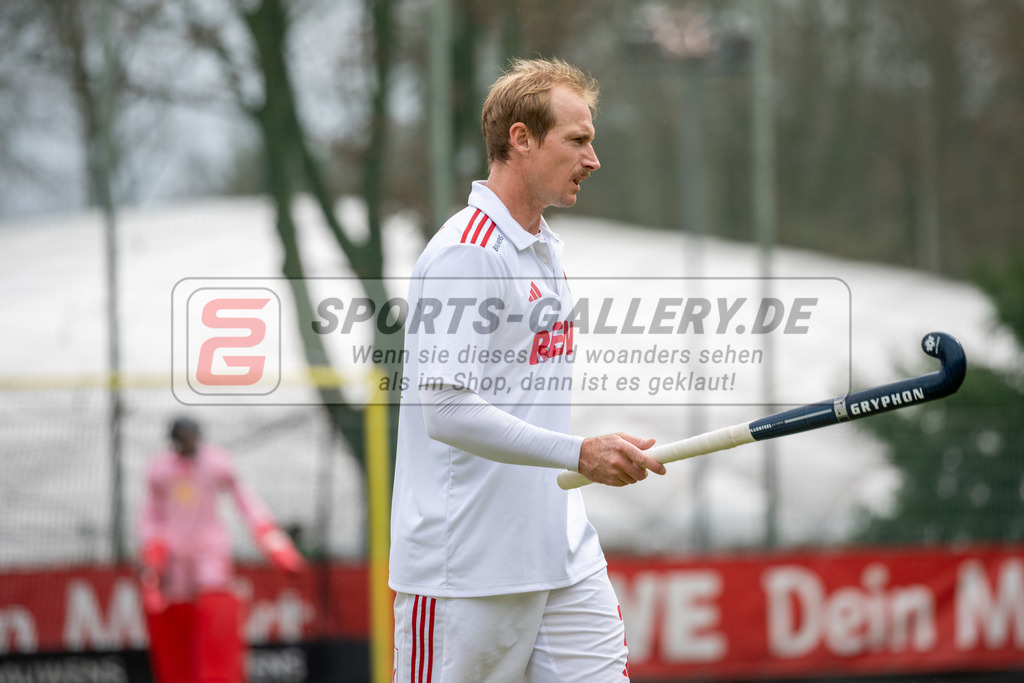 SFE_20250323_0011 | Köln, Deutschland, 23.03.2025:  Hockey 1. Bundesliga Herren Rot-Weiss Köln - Berliner HC im KTHC Stadion Rot-Weiss Köln Tennis and Hockey Club am 23.03.2025 in Köln, Deutschland. (Foto von Stephan Fehrmann)Köln, Germany, 23.03.2025: Hockey 1. Bundesliga Herren Rot-Weiss Köln - Berliner HC in KTHC Stadion Rot-Weiss Köln Tennis and Hockey Club at 23.03.2025 in Köln, Deutschland. (Foto from Stephan Fehrmann)