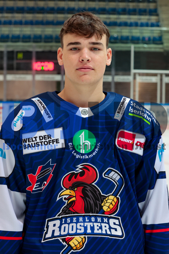 Deutsche Eishockey Liga (DEL): Iserlohn Roosters Teamshooting {date} -  | {headline}(Foto: Sebastian Sendlak / BOND) - Realisiert mit Pictrs.com