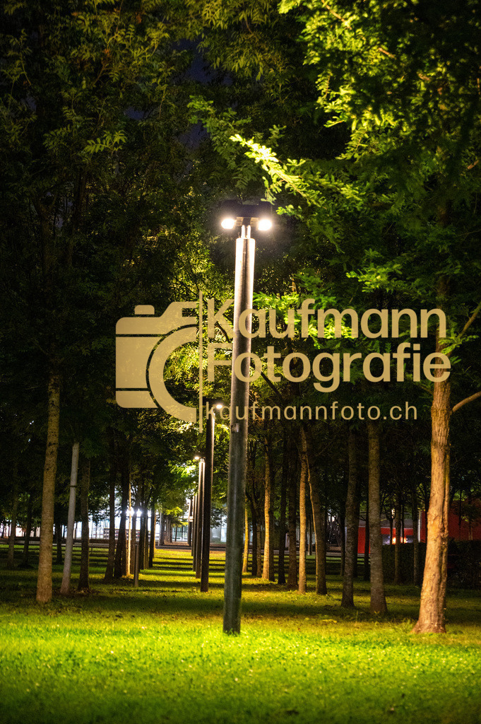 Strassenfotografie_Oerlikon_Nacht_def-1697 | kaufmannfoto - Realisiert mit Pictrs.com