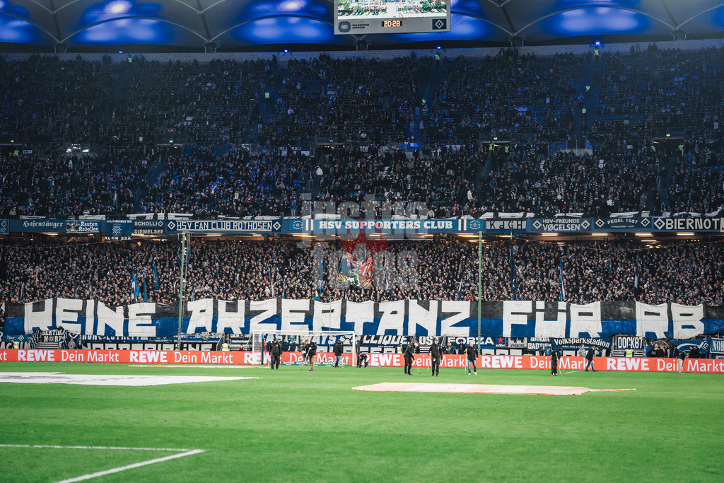 Fußball | Männer | Saison 2025/2026 | 1. Fußball-Bundesliga | 24. Spieltag | Hamburger SV vs. RB Leipzig | 01.03.2026 | Banner Transparent der HSV Fans Choreo Keine Akzenptanz Für RB