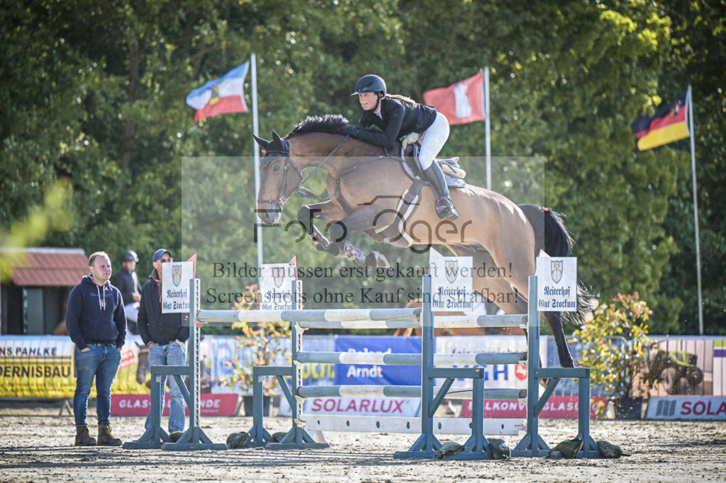 DOS_0399 | Entdecke hochwertige Reitturnierfotos von Foto Oger. Professionell, emotional und authentisch – jetzt Lieblingsmomente im Shop bestellen.Deutschlandweite Turnierfotografie. - Realisiert mit Pictrs.com