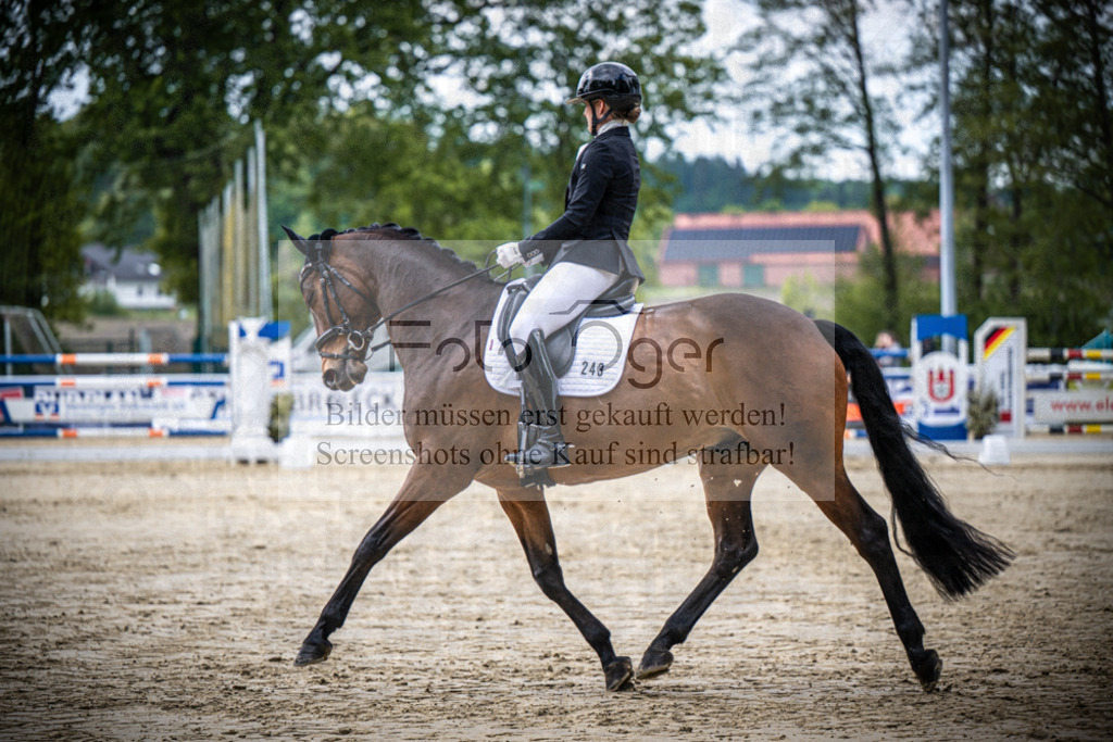 DOS_1828 | Reitturnier Venne - Realisiert mit Pictrs.com