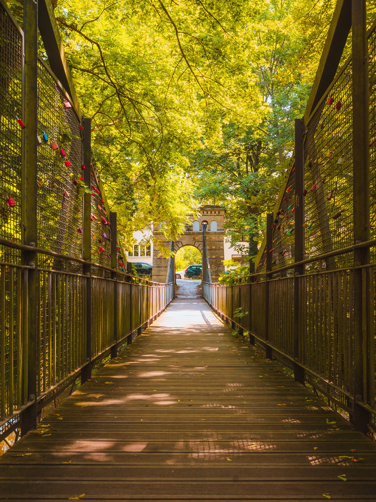 Inselwall | Entdecke exklusive Fotokunst aus Braunschweig: Bildband, Leinwände, Postkarten, Kalender, digitale Downloads & Bildlizenzen. Jetzt im offiziellen Beautiful Braunschweig Shop! - Realisiert mit Pictrs.com