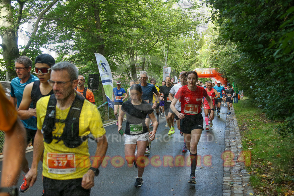 250914_1100_EX1_1182 | Sportfotografie im Rhein-Sieg Kreis, Köln, Bonn, NRW, Rheinland Pfalz, Hessen, etc. Unser Tätigkeitsfeld umfasst den Laufsport vom Volkslauf über den Marathon, Duathlon, Triathon bis zum Ultralauf wie Kölnpfad Ultra oder Schindertrail.