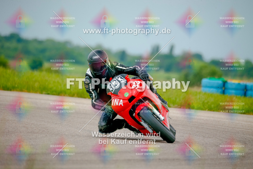 _MOT2216 | Hier findet Ihr Bilder von Touristenfahrten auf der Nürburgring Nordschleife oder von anderen Veranstaltungen die ich besucht habe. Viel Spass beim Durch Schauen 