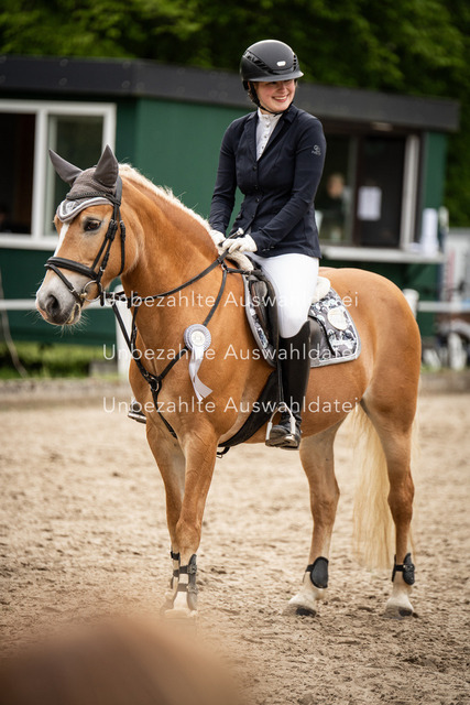 Bad_Meinberg_07760 | saradresslerfotografie - Realisiert mit Pictrs.com