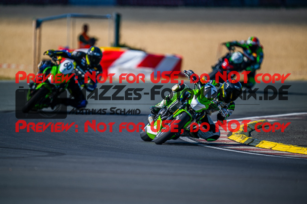 MaZZes_FotoMatrix_220722_1218 | TWIN