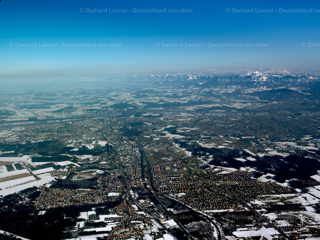 26B0391 | Blick über Rosenheim von Norden in Richtung Süden