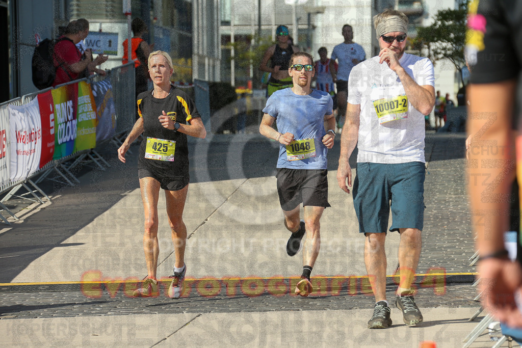 240921_1454_EX1_3980 | Sportfotografie im Rhein-Sieg Kreis, Köln, Bonn, NRW, Rheinland Pfalz, Hessen, etc. Unser Tätigkeitsfeld umfasst den Laufsport vom Volkslauf über den Marathon, Duathlon, Triathon bis zum Ultralauf wie Kölnpfad Ultra oder Schindertrail.