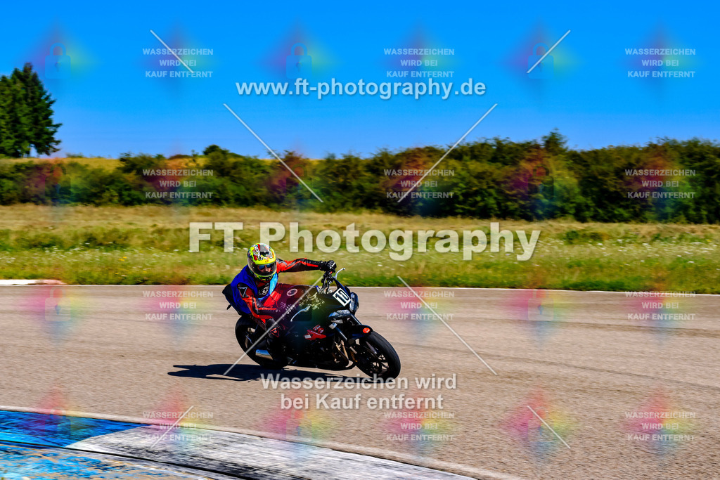 010-2921 | Hier findet Ihr Bilder von Touristenfahrten auf der Nürburgring Nordschleife oder von anderen Veranstaltungen die ich besucht habe. Viel Spass beim Durch Schauen 