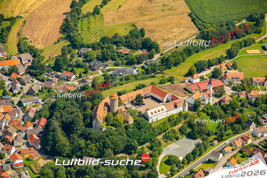 Das Luftbild zeigt :  Lisberg - Die Luftaufnahme wurde 2024 vom UL-Flugzeug aus erstellt ( keine Drohne ) - Hochauflösende Luftaufnahme - Für grossformatige Ausdrucke geeignet. Die Geschenkidee !Mit Lizenz und Bildrechte bestellbar