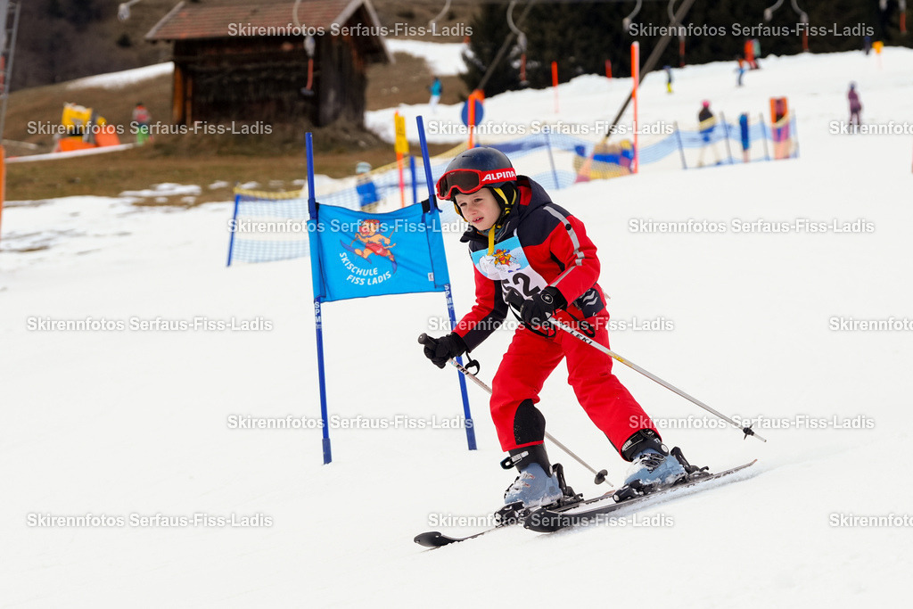SRF_02.01.2026_0751 | Skirennfotos,Serfaus,Fiss,Ladis,Kinderskirennen,Winter,Tirol,Oberland,skirace,SFL,feelfree,weil wir's genießen,ski,Ski,skifahren,Sonnenplateau, - Realisiert mit Pictrs.com