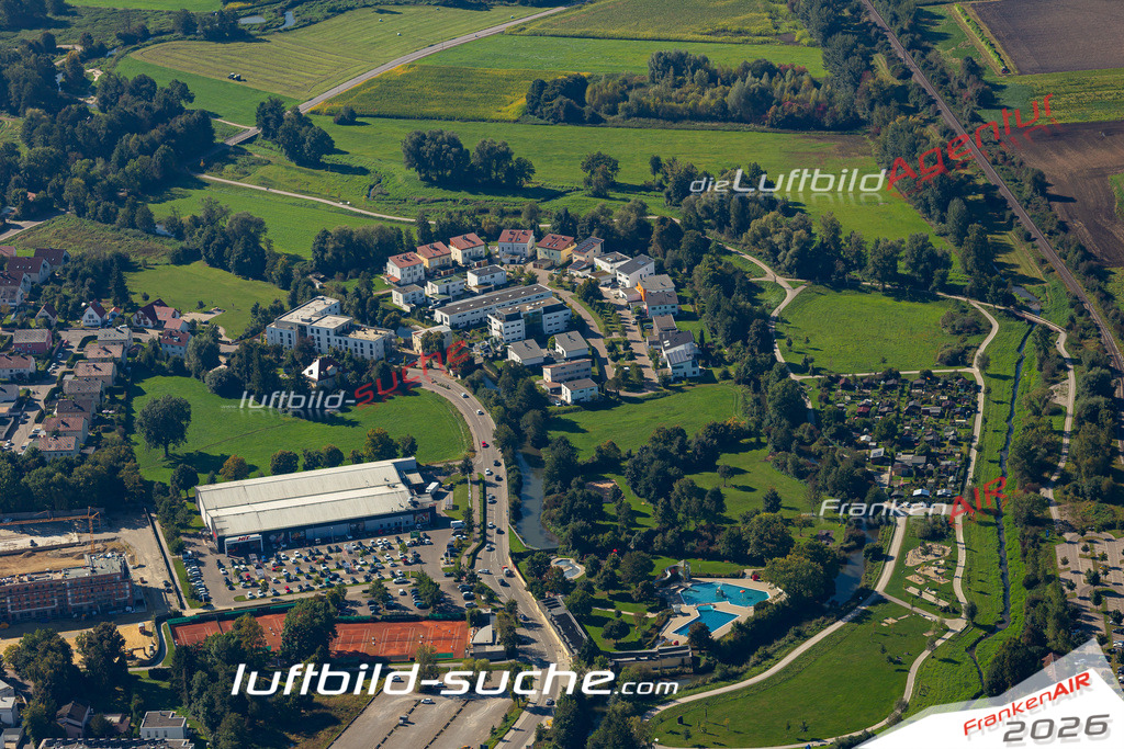 Aktuelles Luftbild von  Aichach Kauf mit Lizenz / Bildrechten möglich- Die Luftaufnahme wurde 2021 mittels UL-Flugzeug erstellt ( keine Drohne ) - hochauflösende Kamera-Systeme von  Canon -Beste Qualität - Für grossformatige Ausdrucke geeignet. Die Geschenkidee !