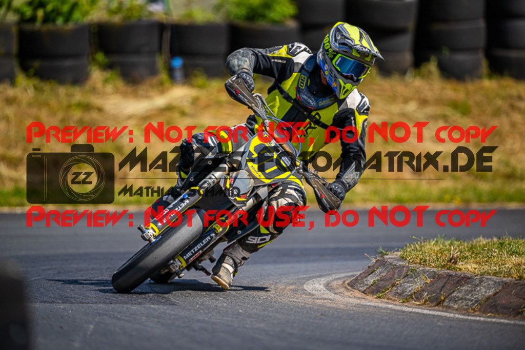 MaZZes_FotoMatrix_220529_0245 | Fotograf Mathias Schmid
Sportfotograf,
Eventfotograf,
Hochzeitsfotograf,
Portraitfotograf