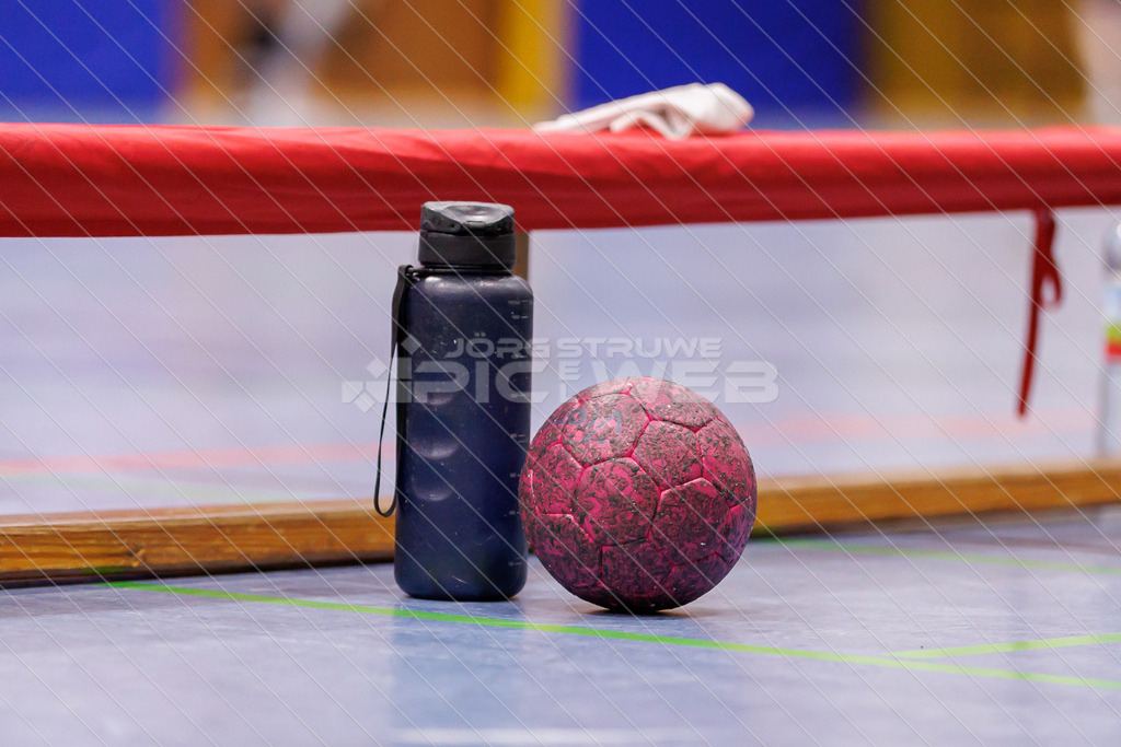 20230128_JSpicselweb_R3__0078 | 28.01.2023, Handball Frauen, 3. LIGA FRAUEN - NORD-OST, 15. Spieltag, Meisterschaft, DHB 2022/23, TSV Wattenbek - VfL Stade, Spielort Sporthalle Bordesholm, Ergebnis 29:29, Fotos Jörg Struwe-picselweb.de - Realisiert mit Pictrs.com
