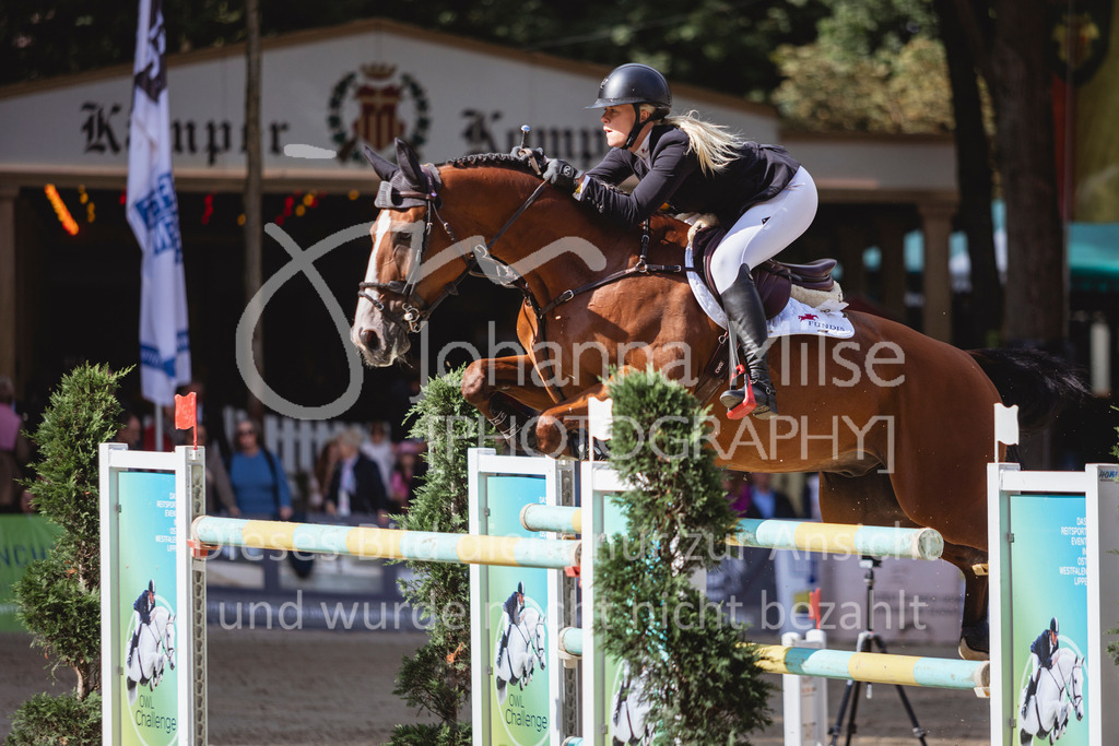 240915_OWLCh_GP-834 | Deine schönsten Turniermomente als professionelle Fotos! Entdecke hochwertige Pferdesport-Fotografie im Online-Shop. Jetzt Fotos finden & bestellen!