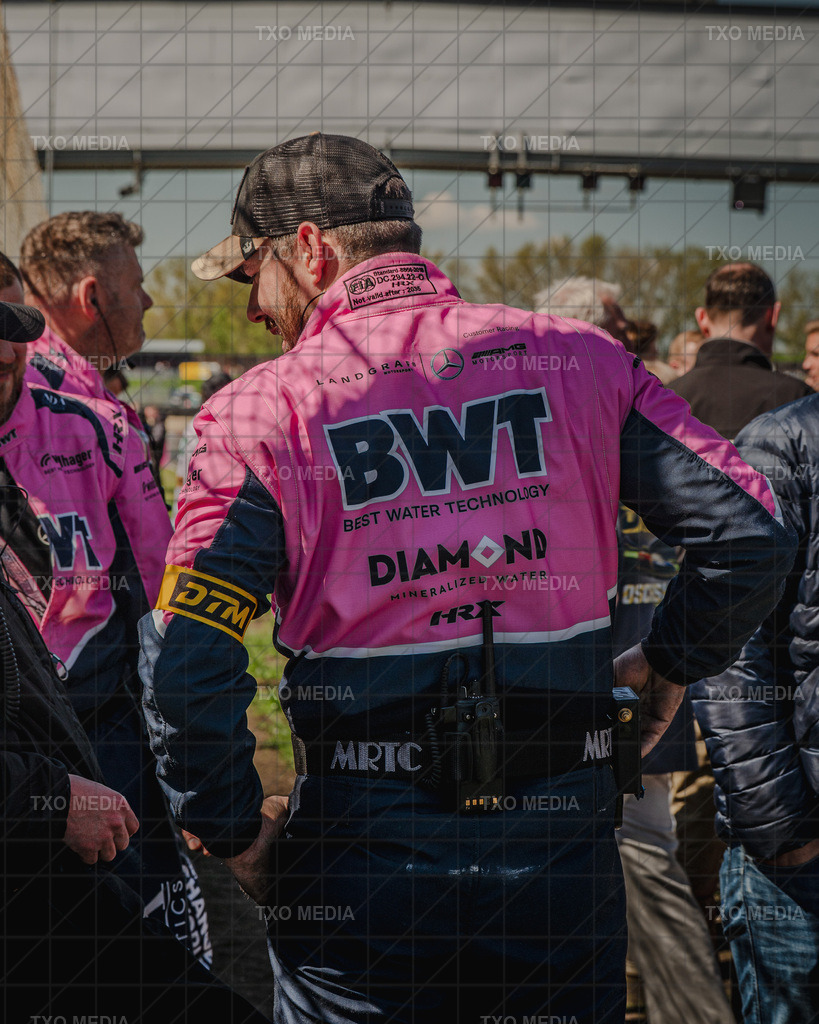 TXM06519 | Exklusive Motorsport-Fotografie aus Leipzig von TXO Media – für Rennfahrer, Teams & Sponsoren. Sausemuth liefert starke Bilder, die Emotion zeigen. Jetzt buchen & glänzen! - Realisiert mit Pictrs.com