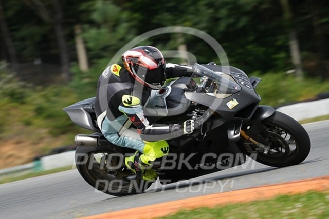 2024_07_20_PBK_23132 | Sportfotografie; SlowMotion; Video; Rennstrecke; Hafeneger; Speer; Racing; RSE; BMW; CBO; Trackday; Motorsportarena; Hockenheimring; Brno; Most; Barcelona; Valencia