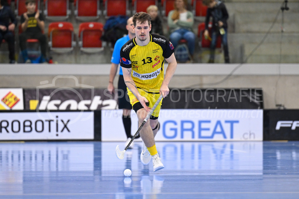 HC Rychenberg vs Tigers Langnau - 11. Dezember 2022 | HC Rychenberg vs Tigers Langnau
AXA Arena, Winterthur
Claudio Mutter (#13 HC Rychenberg).
Bild: Sportfotografie Markus Aeschimann | www.markus-aeschimann.ch - Realisiert mit Pictrs.com