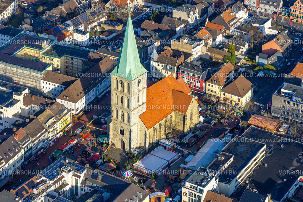 Hamm231200158 | Luftbild, evangelische Pauluskirche und Weihnachtsmarkt auf dem Marktplatz und Kirchplatz im Stadtzentrum, Mitte, Hamm, Ruhrgebiet, Nordrhein-Westfalen, Deutschland