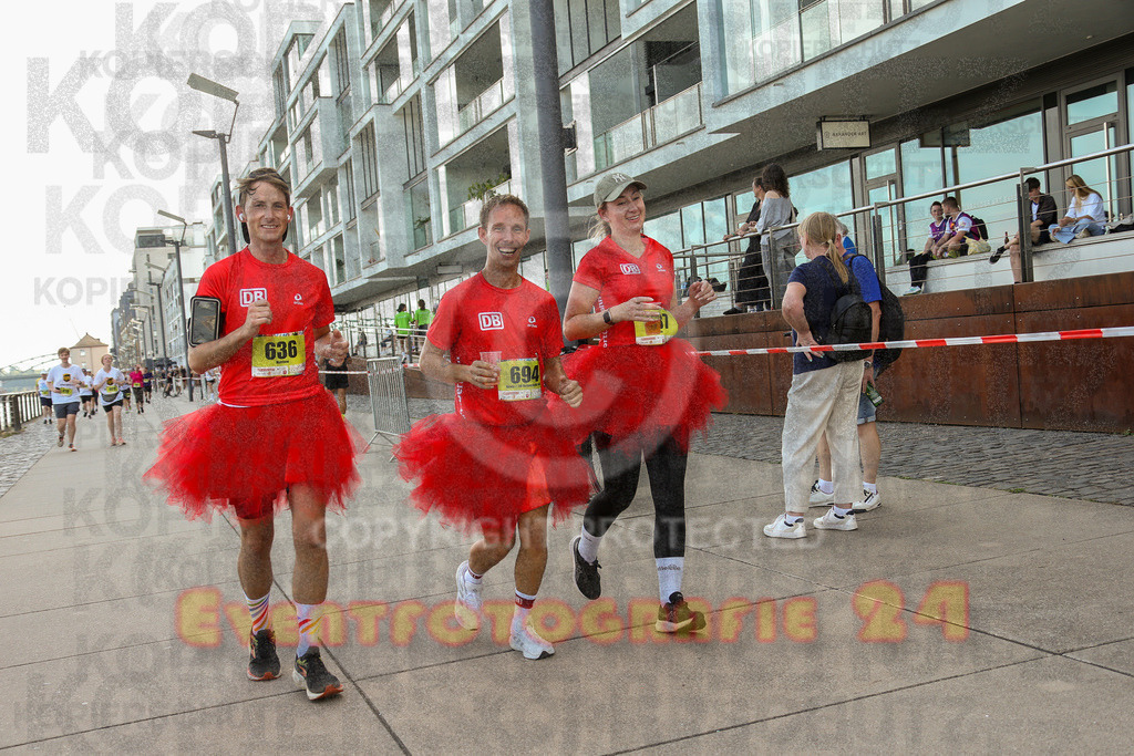 250920_1455_EX1_8212 | Sportfotografie im Rhein-Sieg Kreis, Köln, Bonn, NRW, Rheinland Pfalz, Hessen, etc. Unser Tätigkeitsfeld umfasst den Laufsport vom Volkslauf über den Marathon, Duathlon, Triathon bis zum Ultralauf wie Kölnpfad Ultra oder Schindertrail.