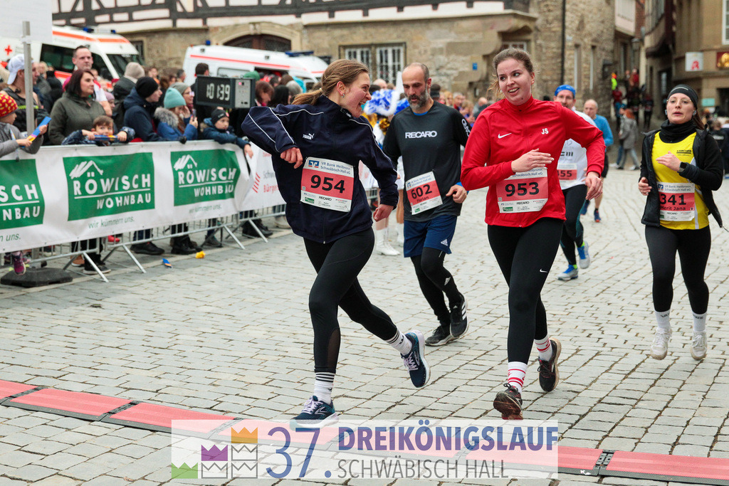 VR Bank Hauptlauf 10000m | 3 Koenigslauf 2023 - Realisiert mit Pictrs.com