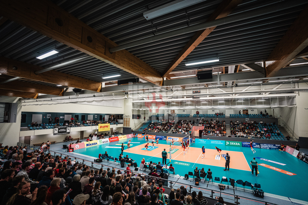 Volleyball | Frauen | Saison 2025/2026 | Volleyball Bundesliga | ETV Hamburger Volksbank Volleys vs. Dresdner SC | 15.11.2025 | Die volle CU Arena in Neugraben