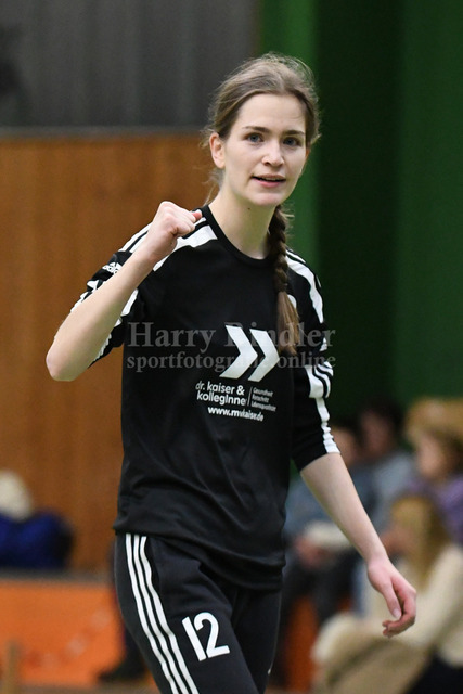 SSG Metten Damen : HSG Straubing | Bot wie immer eine herausragende Leistung: Torfrau Tanja Kraus (SSG Metten Damen #12) - Realisiert mit Pictrs.com