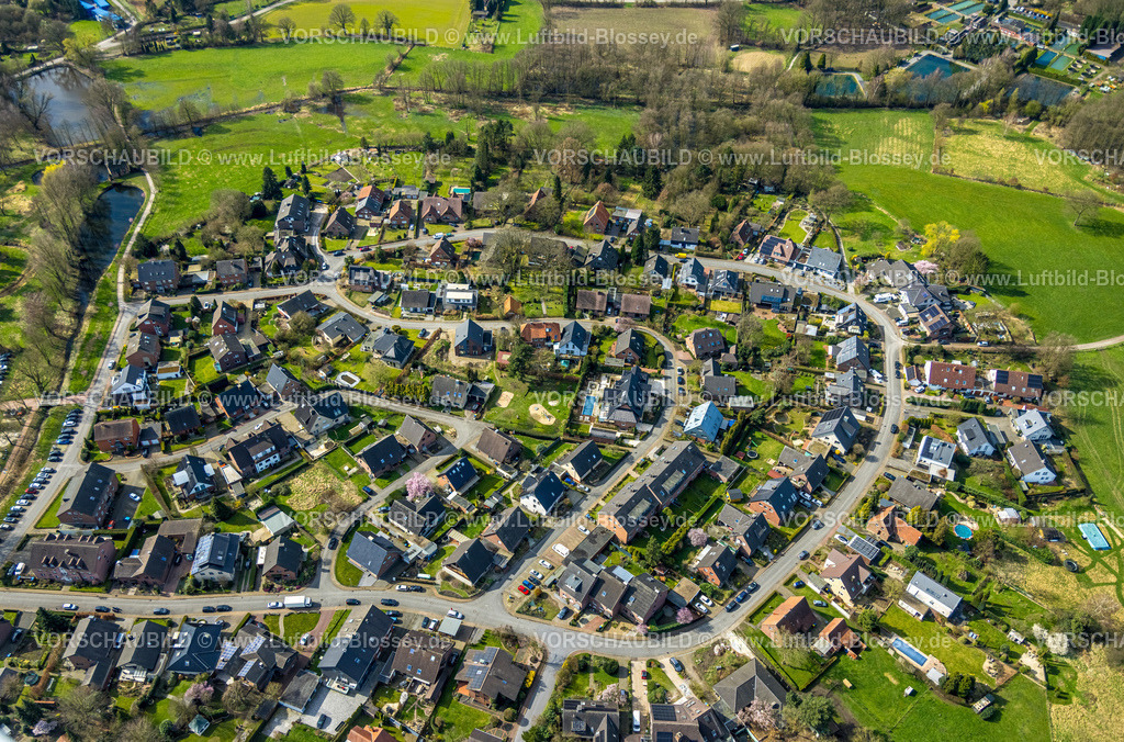 Schermbeck240310204 | Luftbild, Wohngebiet und halbrunde Wohnsiedlung Bösenberg und Gartenstraße, alter jüdischer Friedhof, Schermbeck, Nordrhein-Westfalen, Deutschland