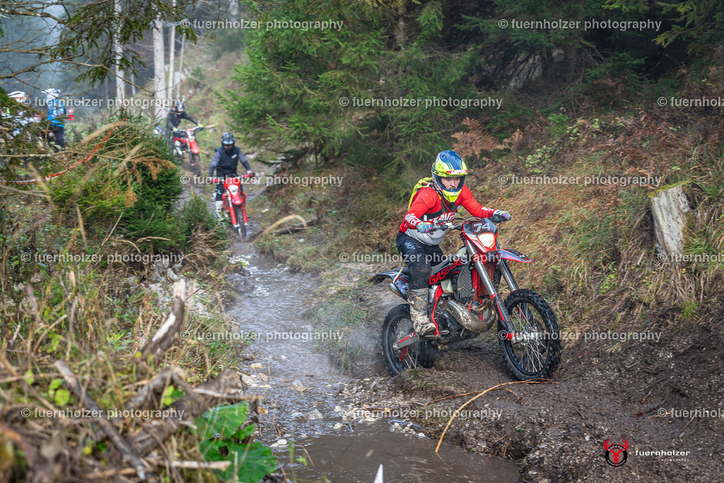fuernholzer_241026-C1-67 | Fotografische Impressionen von der Red Stag Enduro Extreme by fuernholzer-photography.com. Endurosport in Österreich fotografisch festgehalten von fuernholzer. Auftragsfotografie für Private, Gewerbefotos und Industriefotografie. Eventfotografie, Sportfotografie und Motorsportfotografie. Anbieter von Fotoworkshops, Fototraining, fotografischen Vorträgen und Fotoseminaren.