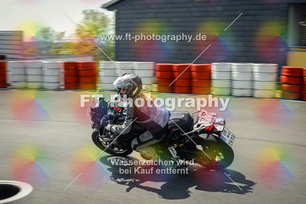 OBK_Mai_Volker_Adam-10921 | Hier findet Ihr Bilder von Touristenfahrten auf der Nürburgring Nordschleife oder von anderen Veranstaltungen die ich besucht habe. Viel Spass beim Durch Schauen 