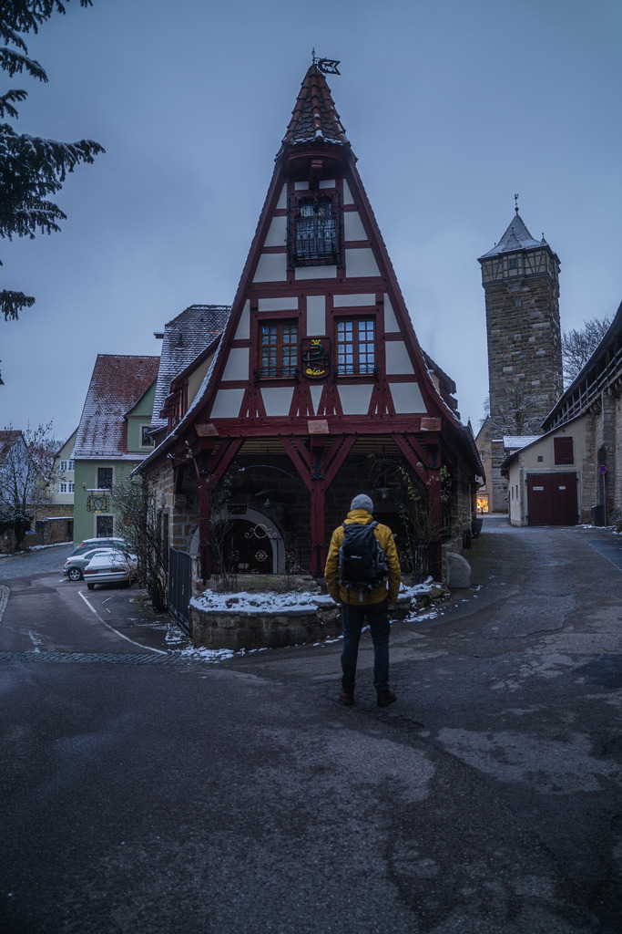 DSC08228 | Rothenburg ob der Tauber. Nur hier gibt es Exklusive und passend zur Jahreszeit Ihr Wandbild, T-Shirt, Tasse und alles was das Rothenburg Herz begehrt. - Realisiert mit Pictrs.com