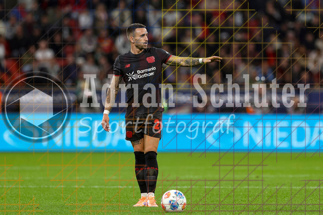 Bayer 04 Leverkusen vs Borussia Mönchengladbach - Bundesliga  | Leverkusen, Deutschland, 21.09.25:   Aleix Garcia (Bayer 04 Leverkusen) gestikuliert, Gestik waehrend des Spiels der Bundesliga zwischen  Bayer 04 Leverkusen vs Borussia Mönchengladbach in der BayArena(Foto von Brauer-Fotoagentur / Adrian Schlueter)