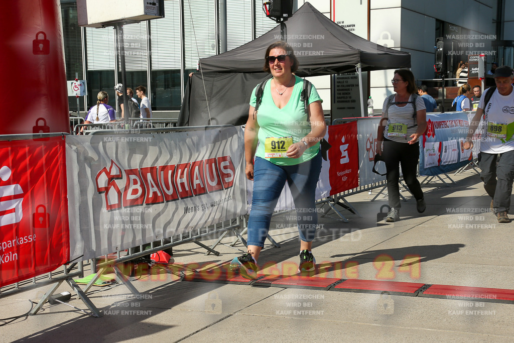 240921_1354_EX1_3491 | Sportfotografie im Rhein-Sieg Kreis, Köln, Bonn, NRW, Rheinland Pfalz, Hessen, etc. Unser Tätigkeitsfeld umfasst den Laufsport vom Volkslauf über den Marathon, Duathlon, Triathon bis zum Ultralauf wie Kölnpfad Ultra oder Schindertrail.