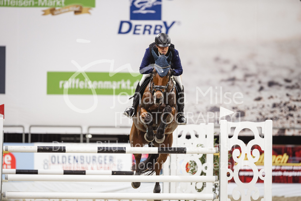231028_Oldenburg_S1-Spr_Amateure-189 | Deine schönsten Turniermomente als professionelle Fotos! Entdecke hochwertige Pferdesport-Fotografie im Online-Shop. Jetzt Fotos finden & bestellen!