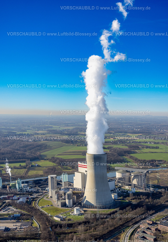 Luenen230204198 | Luftbild, Trianel Kohlekraftwerk Lünen, Remondis Werksgelände, Kühlturm Lünen Stummhafen mit Dampfwolke, am Datteln-Hamm-Kanal, Lippholthausen, Lünen, Ruhrgebiet, Nordrhein-Westfalen, Deutschland