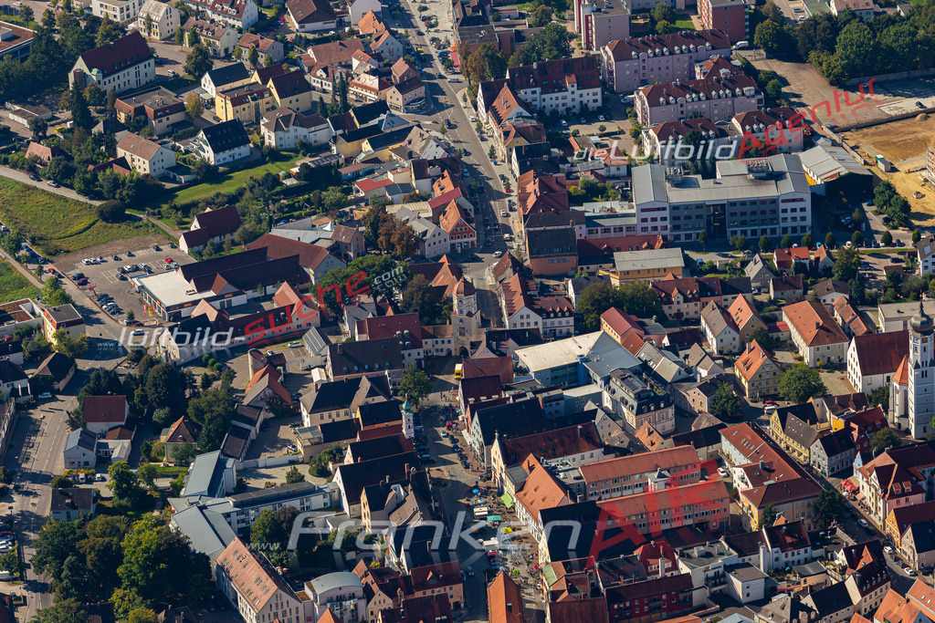Aktuelles Luftbild von  Aichach Kauf mit Lizenz / Bildrechten möglich- Die Luftaufnahme wurde 2021 mittels UL-Flugzeug erstellt ( keine Drohne ) - hochauflösende Kamera-Systeme von  Canon -Beste Qualität - Für grossformatige Ausdrucke geeignet. Die Geschenkidee !