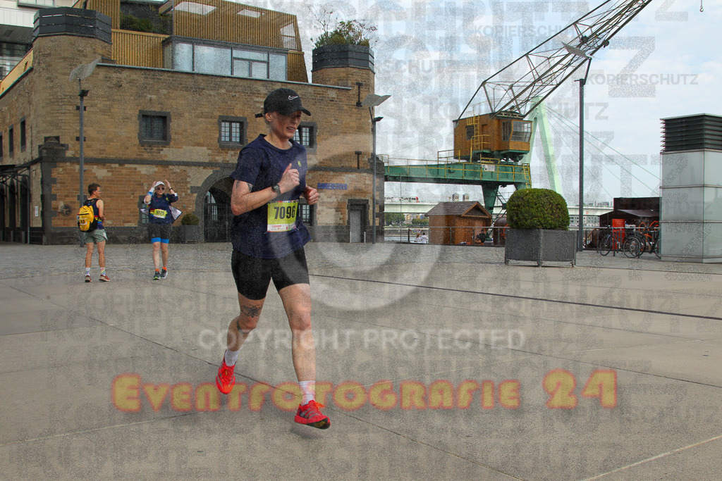 250920_1324_EV4_5426 | Sportfotografie im Rhein-Sieg Kreis, Köln, Bonn, NRW, Rheinland Pfalz, Hessen, etc. Unser Tätigkeitsfeld umfasst den Laufsport vom Volkslauf über den Marathon, Duathlon, Triathon bis zum Ultralauf wie Kölnpfad Ultra oder Schindertrail.