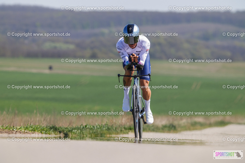 368A2906 | Neusiedlersee Radmarathon 2026@sportshot_your_pictrs #yourpictures#roadtowm2029 #nrm #neusiedlerseeradmarathon #neusiedlersee #neusiedlerseetourismus #burgenland #mörbisch #nrm26 #burgenlandtourismus #voglundco #poweredbyburgenlandtourismus #radsport #rad #marathon #ucigranfondo #visitburgenland #ucigranfondoworldseries
