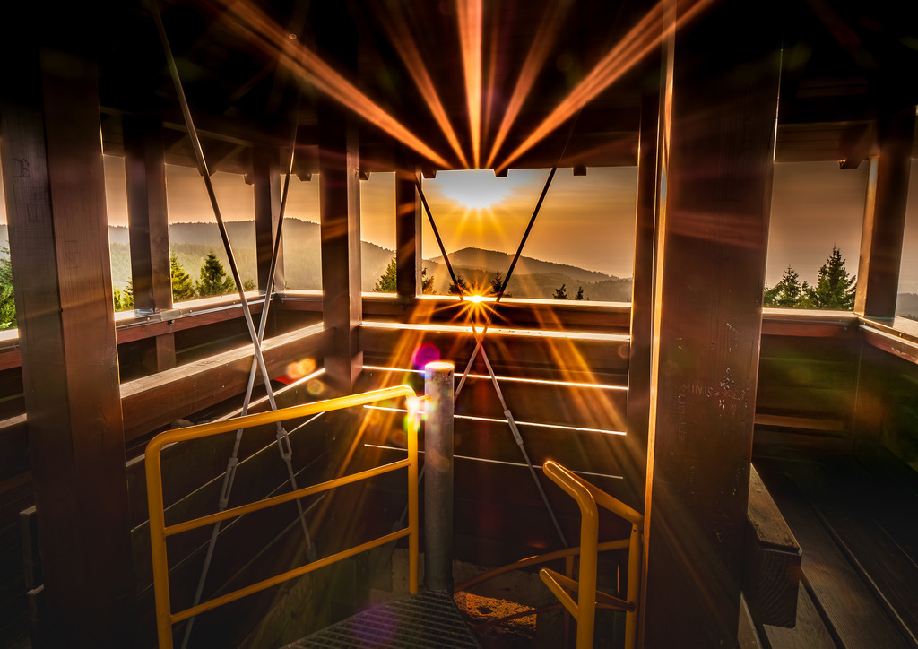 MPI_Sunset_0025 | Sonnenuntergang auf dem Mehliskopfturm Bühlertal - Realisiert mit Pictrs.com