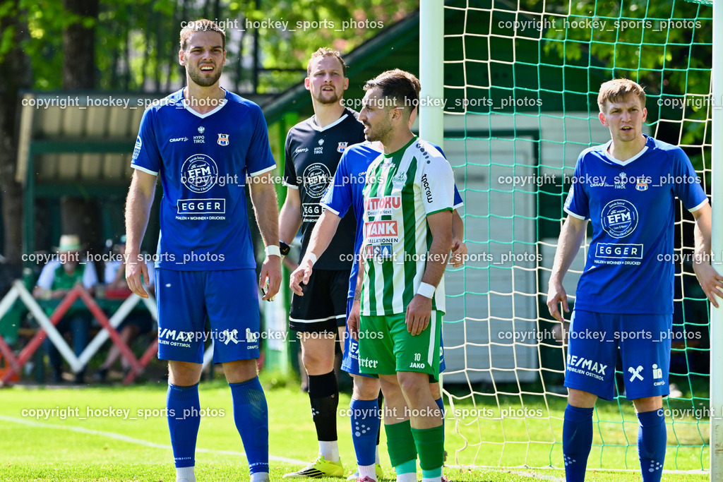SV Donau vs. Union Matrei | #8 Benjamin Cosic Union Matrei, #10 Yosifov Svetlozar Angelov SV Donau,  #1 Julian Weiskopf Union Matrei, #22 Thomas Riepler Union Matrei, SV Donau vs. Union Matrei, SV Donau vs. Union Matrei am 03.05.2026 in Klagenfurt (Sportplatz Donau), Austria, (Photo by Bernd Stefan)