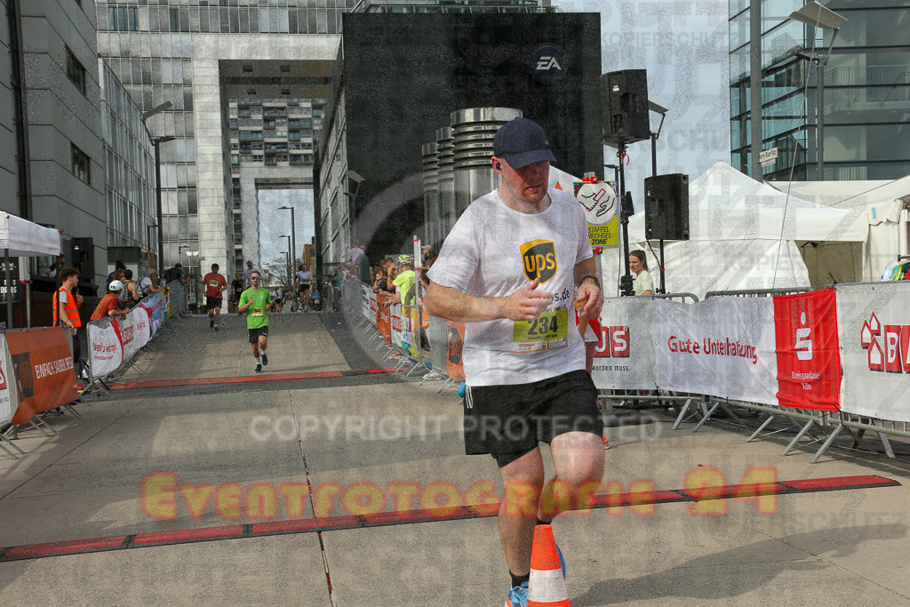 250920_1528_EX1_9591 | Sportfotografie im Rhein-Sieg Kreis, Köln, Bonn, NRW, Rheinland Pfalz, Hessen, etc. Unser Tätigkeitsfeld umfasst den Laufsport vom Volkslauf über den Marathon, Duathlon, Triathon bis zum Ultralauf wie Kölnpfad Ultra oder Schindertrail.