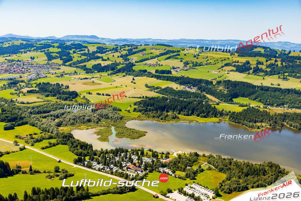 Klassische Luftaufnahme ohne Drohne zeigt:Grüntensee bei Wertach - Die Luftbildaufnahme wurde 2025 vom UL-Flugzeug heraus erstellt ( keine Drohne ) - Hochauflösende Luftaufnahme -Nicht vergleichbar mit Google Maps oder Satelittenbilder- Die Geschenkidee !Mit Lizenz und Bildrechte bestellbar