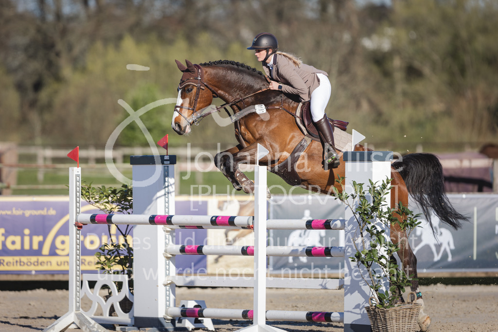 220416_5_M-Stil-595 | Frühlingsfest der Pferde
Herford
16.April 2022
Stilspringprüfung Kl.M* geschlossen