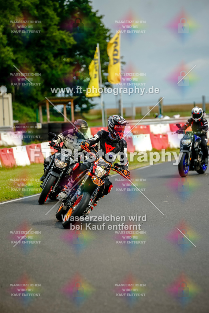 VBK-4550 | Hier findet Ihr Bilder von Touristenfahrten auf der Nürburgring Nordschleife oder von anderen Veranstaltungen die ich besucht habe. Viel Spass beim Durch Schauen 