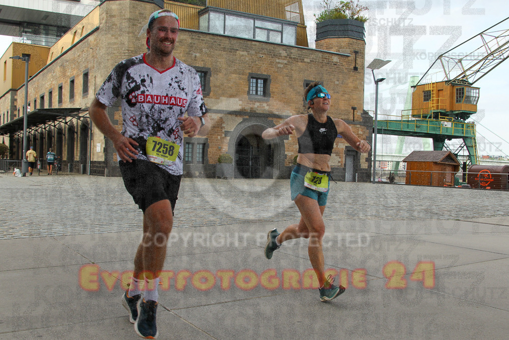 250920_1520_EV4_8501 | Sportfotografie im Rhein-Sieg Kreis, Köln, Bonn, NRW, Rheinland Pfalz, Hessen, etc. Unser Tätigkeitsfeld umfasst den Laufsport vom Volkslauf über den Marathon, Duathlon, Triathon bis zum Ultralauf wie Kölnpfad Ultra oder Schindertrail.