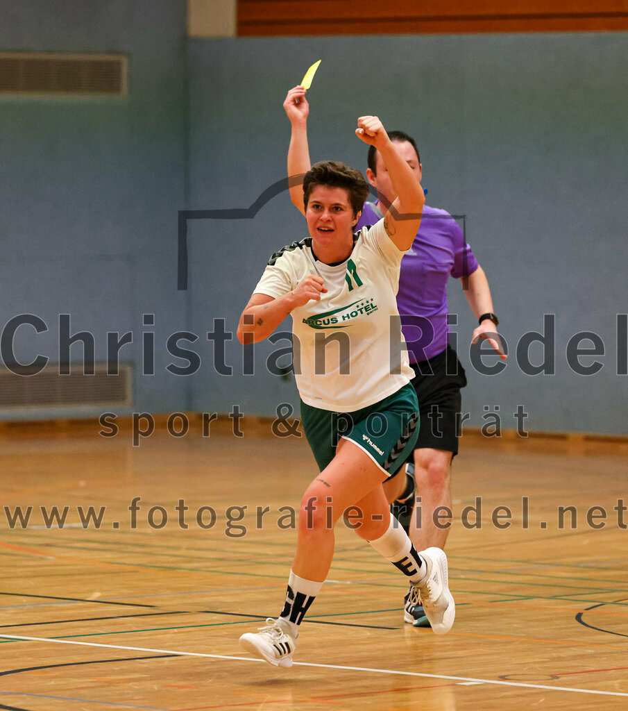 2023-09-16_077_TSV_Vaterstetten_gegen_SV_Muenchen_Laim | Baldham, Deutschland, 16.09.2023:
Handball, Bayernliga Frauen Staffel Süd 2023 / 2024, 1. Spieltag, TSV Vaterstetten gegen SV München Laim, Endergebnis: 23:34

Anna-Lena Vogel (TSV Vaterstetten, #11)

Foto: Christian Riedel / fotografie-riedel.net