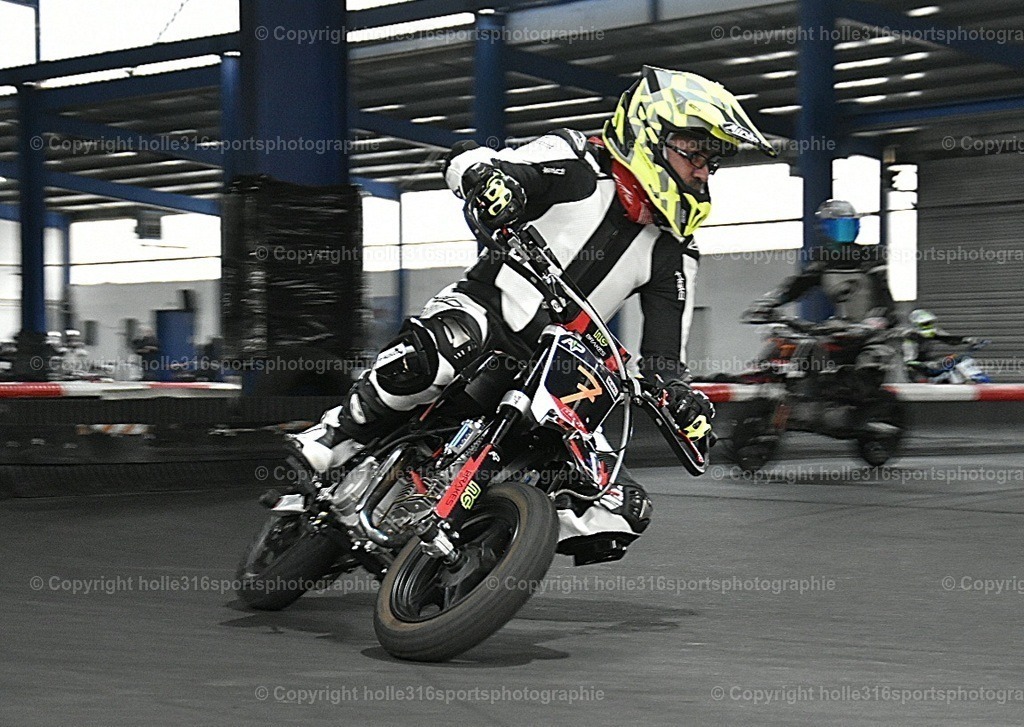 DSC_0225 | Sportfotografie , Motorsport, Motoross, Reitsport, Mointainbike, Enduro,
Landschaft , Outdoor, Eventfotografie, Landschaft, Bilder online bestellen - Realisiert mit Pictrs.com