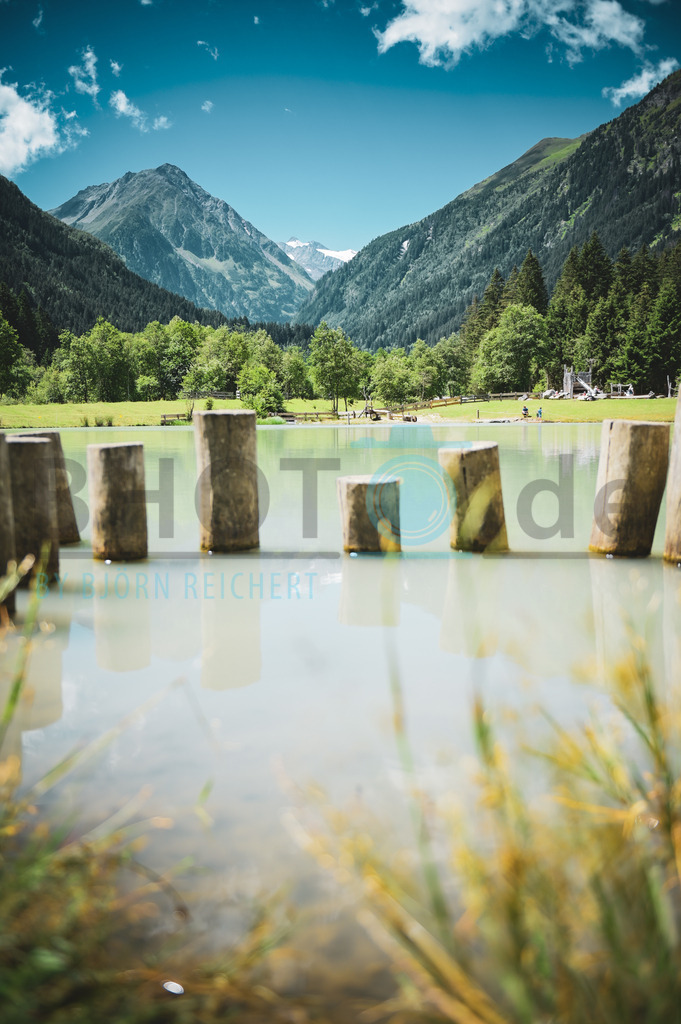 Pegs out of water | Landschaft
© Björn Reichert/Bhoto.de