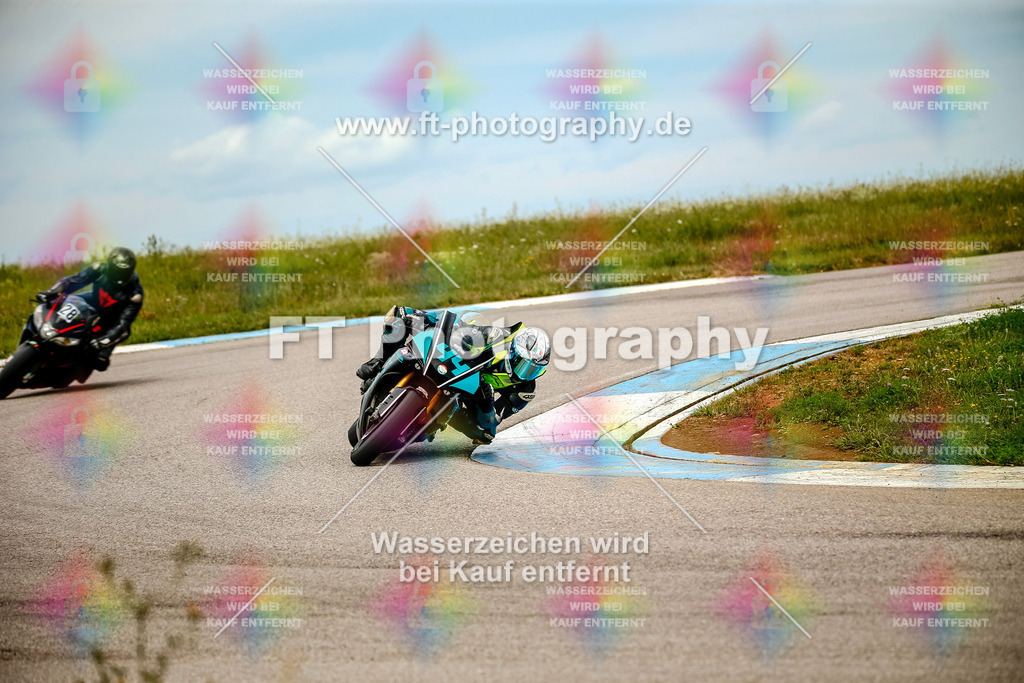 Chambley Juli-2734 | Hier findet Ihr Bilder von Touristenfahrten auf der Nürburgring Nordschleife oder von anderen Veranstaltungen die ich besucht habe. Viel Spass beim Durch Schauen 